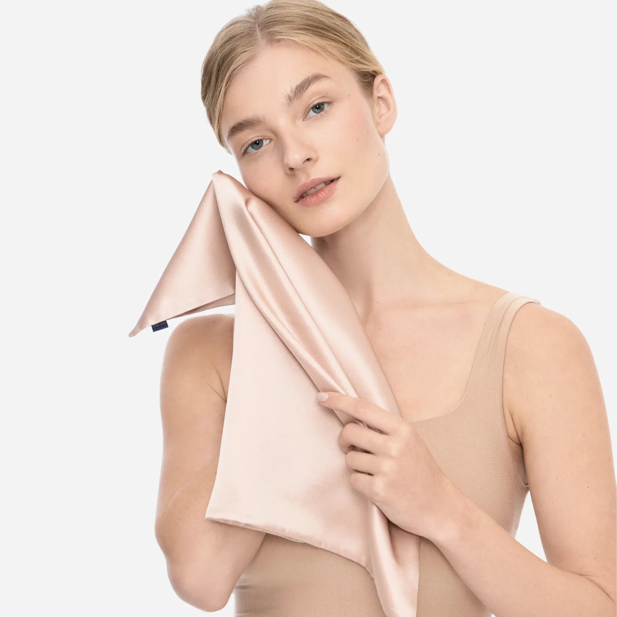 Шовковий рушник для обличчя,рушник для обличчя,Silk Face Towel, догляд за шкірою обличчя,аксесуари для душу,shower accessories, аксессуары для душа,Шовк, Mulberry шовк, Silk, Mulberry Silk, 100Percent Mulberry Silk, 100% шовк, Mulberry шелк, Шелк, МОЛОДО, MOLODO