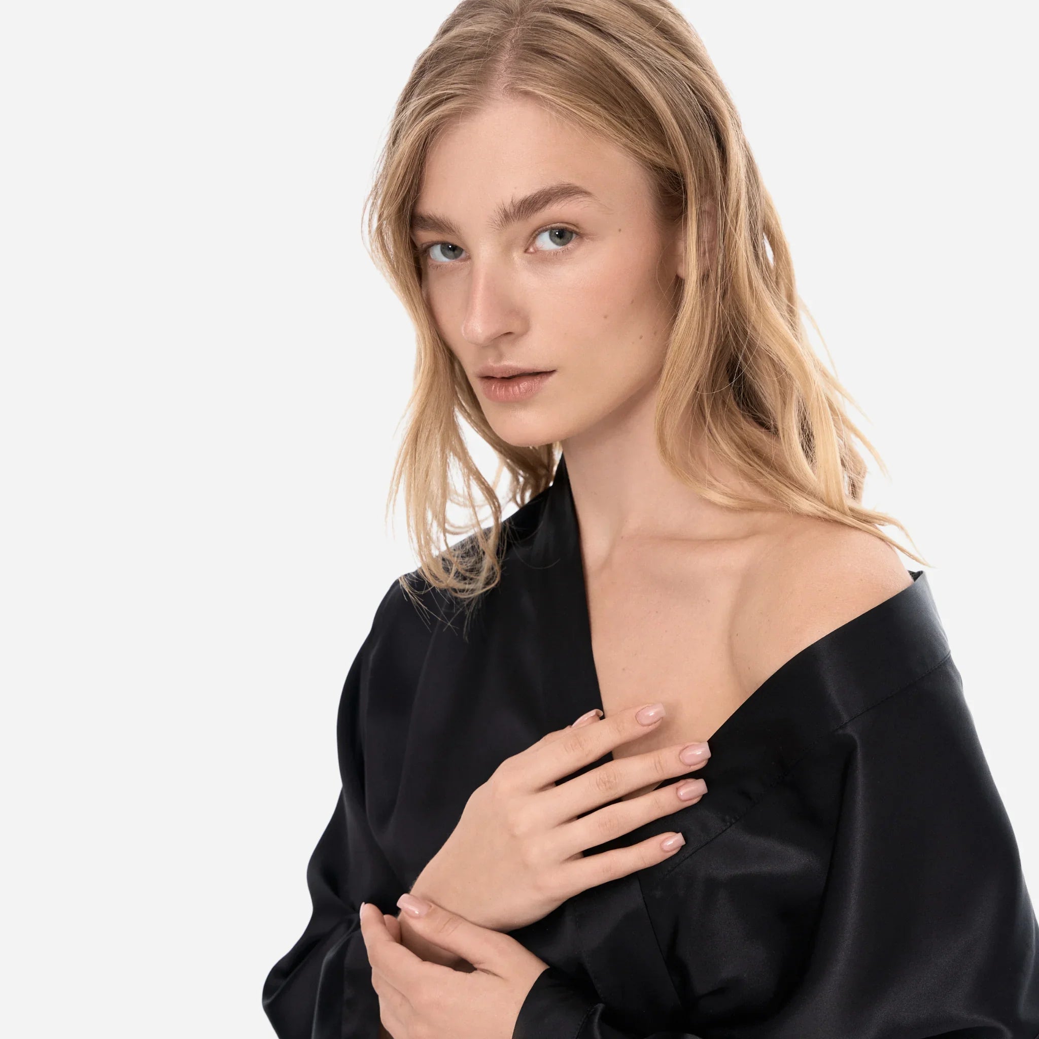 Шовковий халат кімоно для жінок, короткий шовковий халат чорного кольору, Silk Robe, one size bathrobe, жіночий шовковий халат, комфортний та елегантний для сну і відпочинку, elegant women's sleepwear