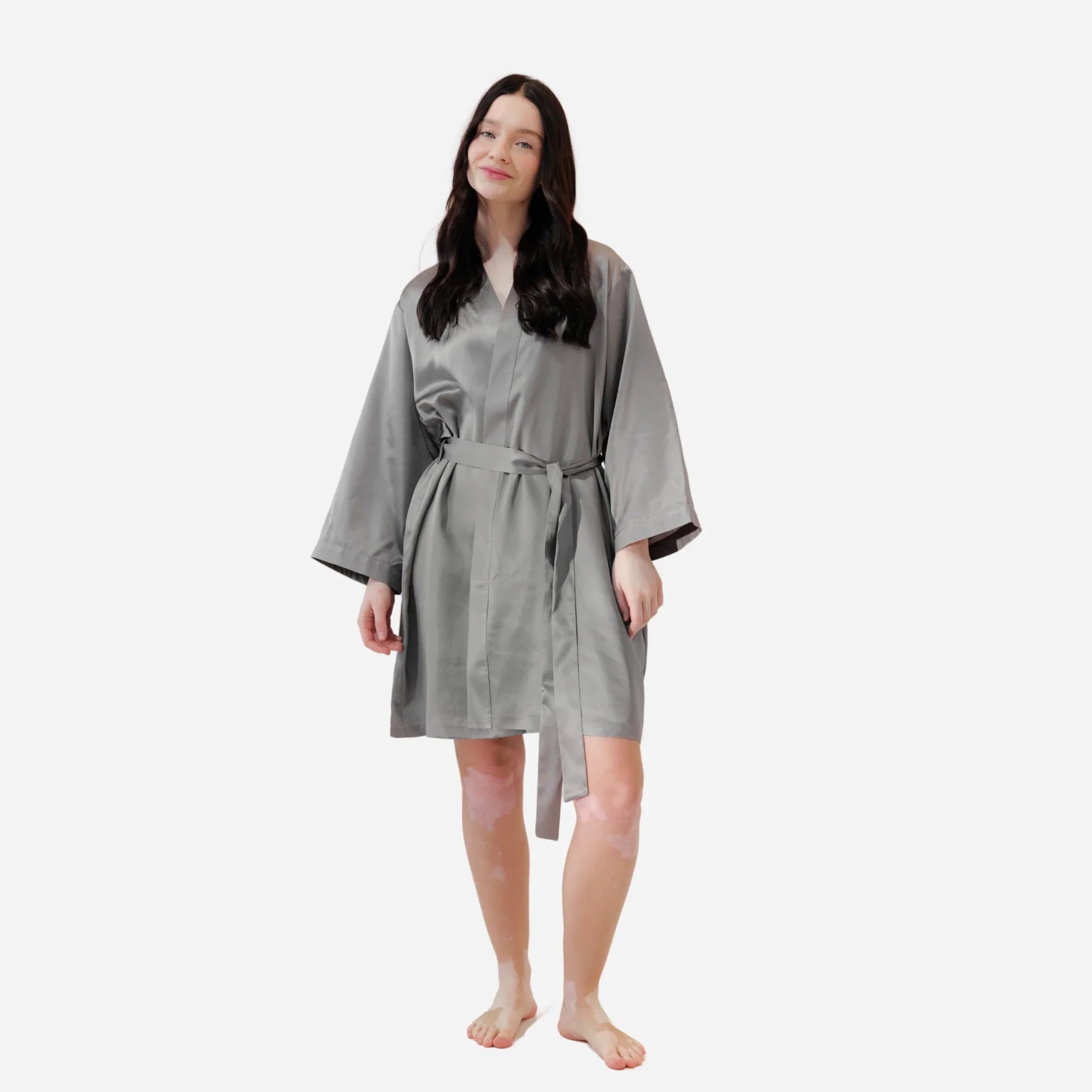 Шовковий халат кімоно для жінок, короткий шовковий халат сірого кольору, Silk Robe, one size bathrobe, жіночий шовковий халат, комфортний та елегантний для сну і відпочинку, elegant women's sleepwear