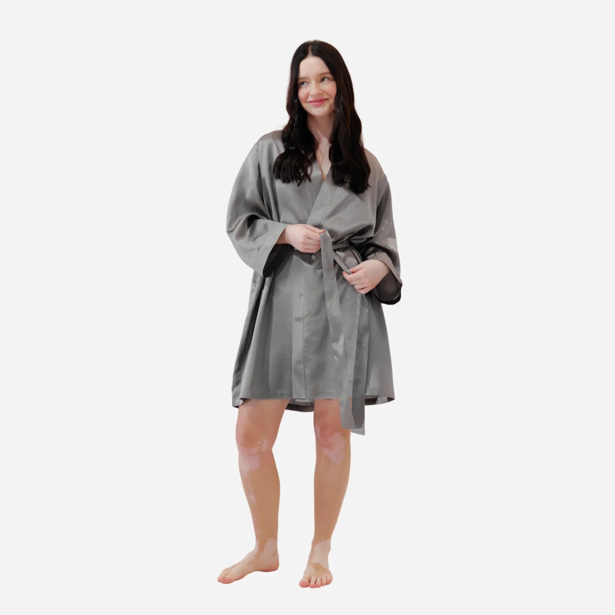 Шовковий халат кімоно для жінок, короткий шовковий халат сірого кольору, Silk Robe, one size bathrobe, жіночий шовковий халат, комфортний та елегантний для сну і відпочинку, elegant women's sleepwear