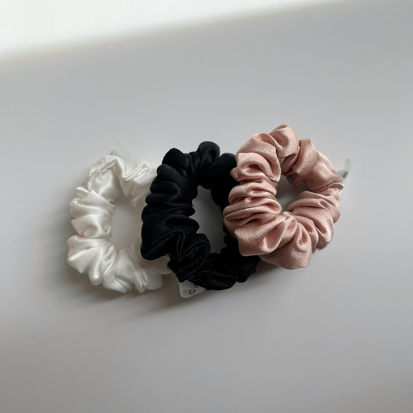 Silk Scrunchie - XS - MOLODO™
