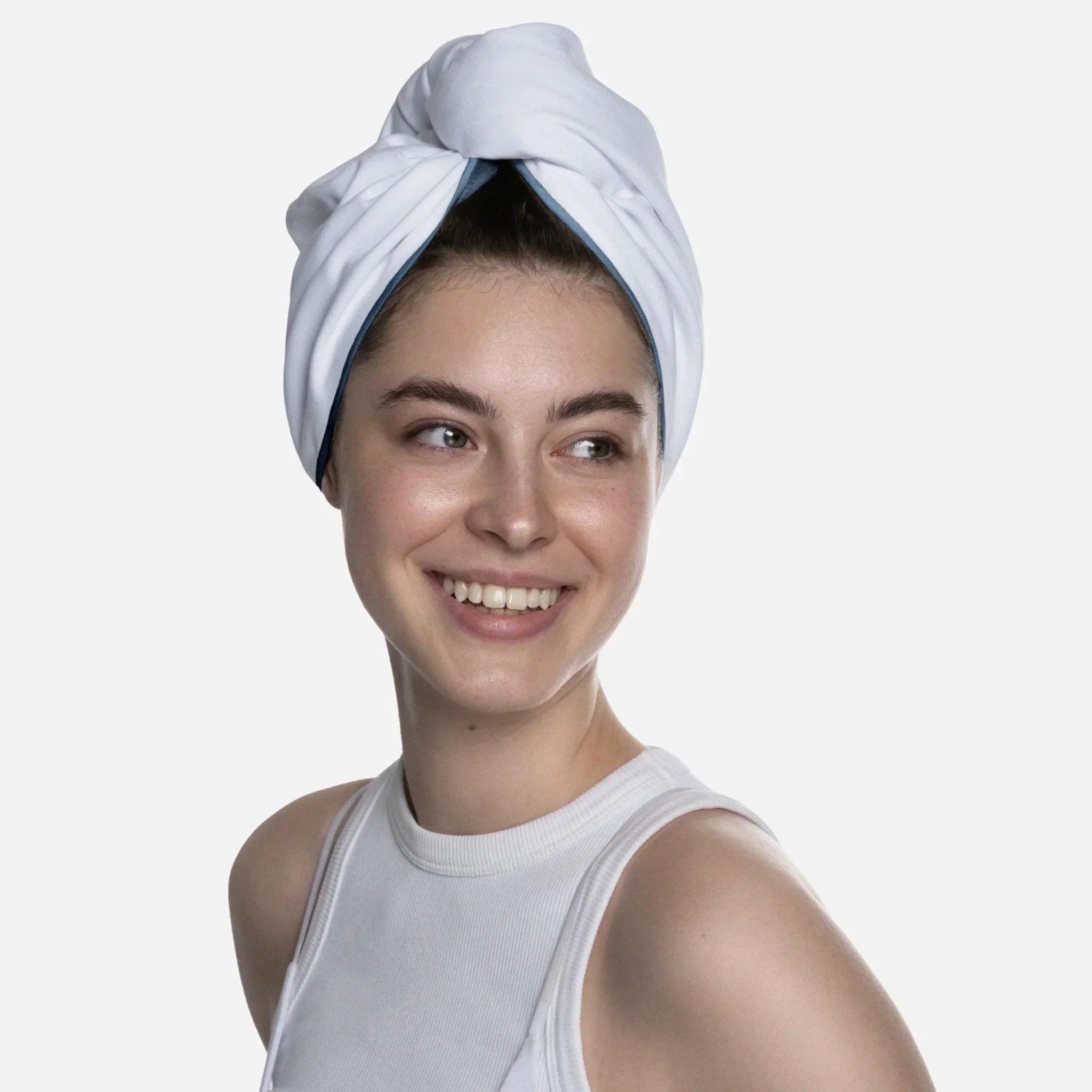 Тюрбан-рушник для волосся з Mulberry шовку та гладкої мікрофібри молочного кольору— ніжний тюрбан для ефективного поглинання вологи та делікатного сушіння волосся