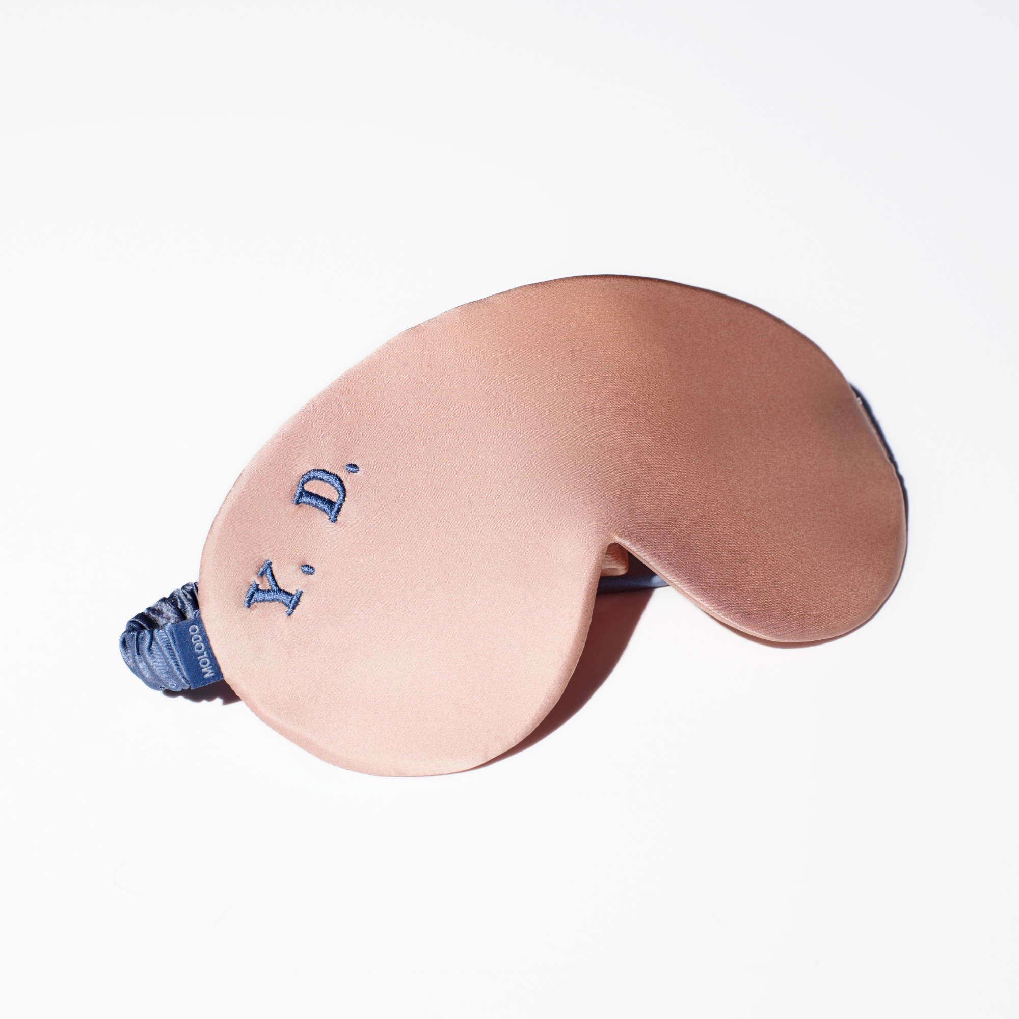 Вишивка на шовку