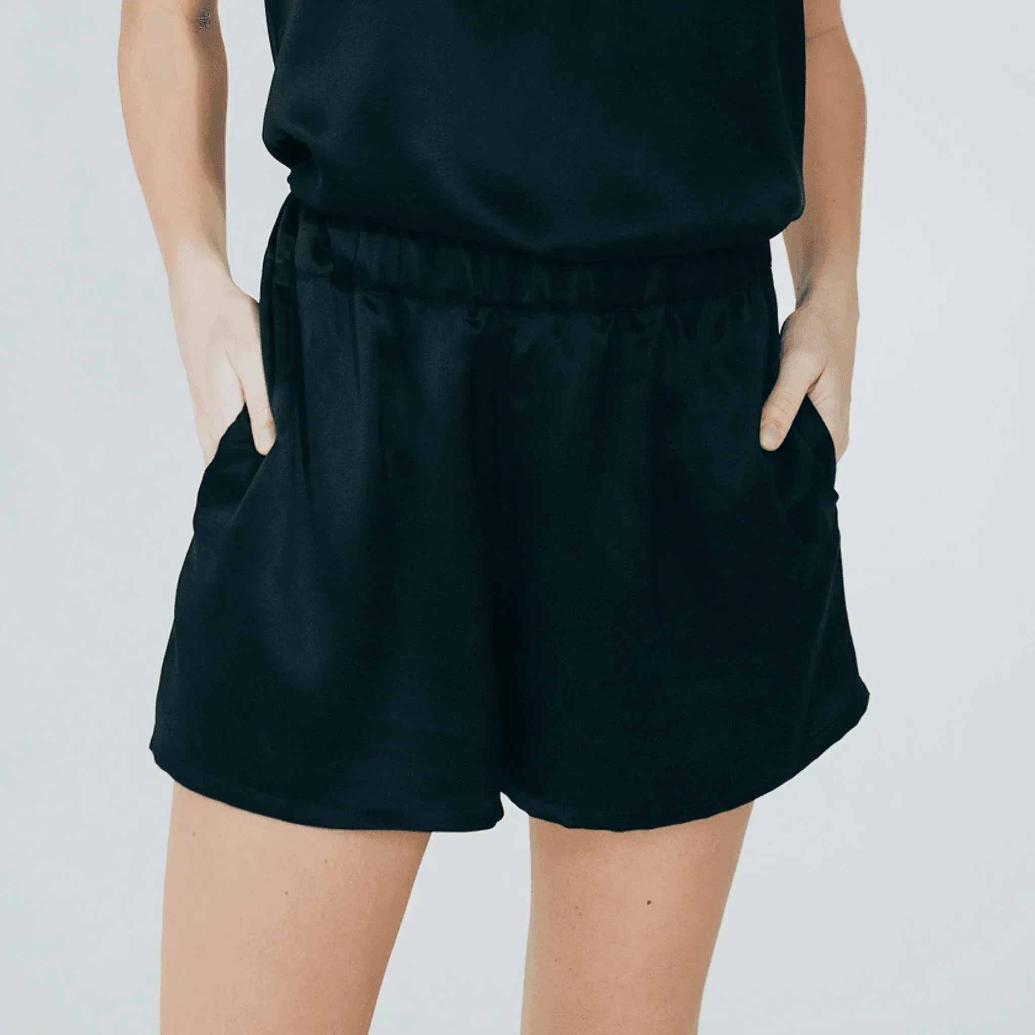 Шовкові шорти, піжамні шорти, шовкова піжама, одял для сну,silk shorts,black shorts, короткі шовкові шорти, легкі шорти, чорні шорти,silk pajama, шорти на резинці,Шовк, Mulberry шовк, Silk, Mulberry Silk, 100Percent Mulberry Silk, 100% шовк, Mulberry шелк, Шелк, МОЛОДО, MOLODO, одяг для сну