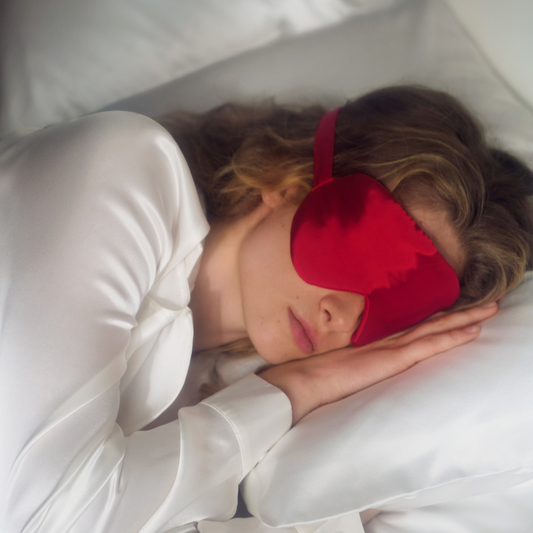 Red Elegance - шовкова маска для сну 