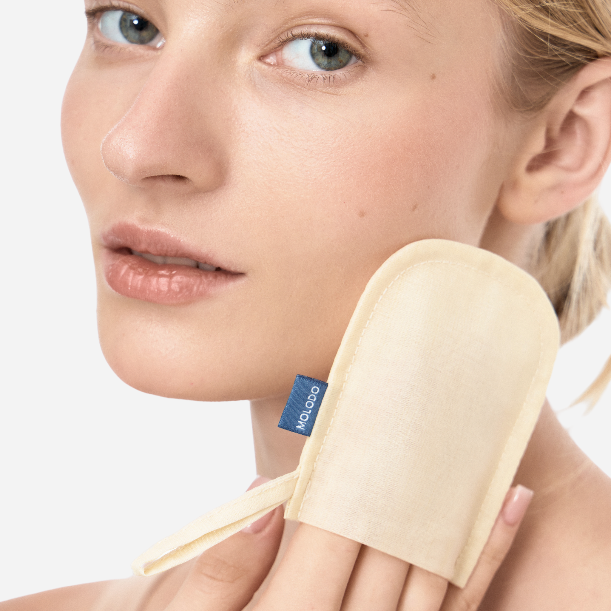 [outlet] Raw Silk Exfoliating Glove - face